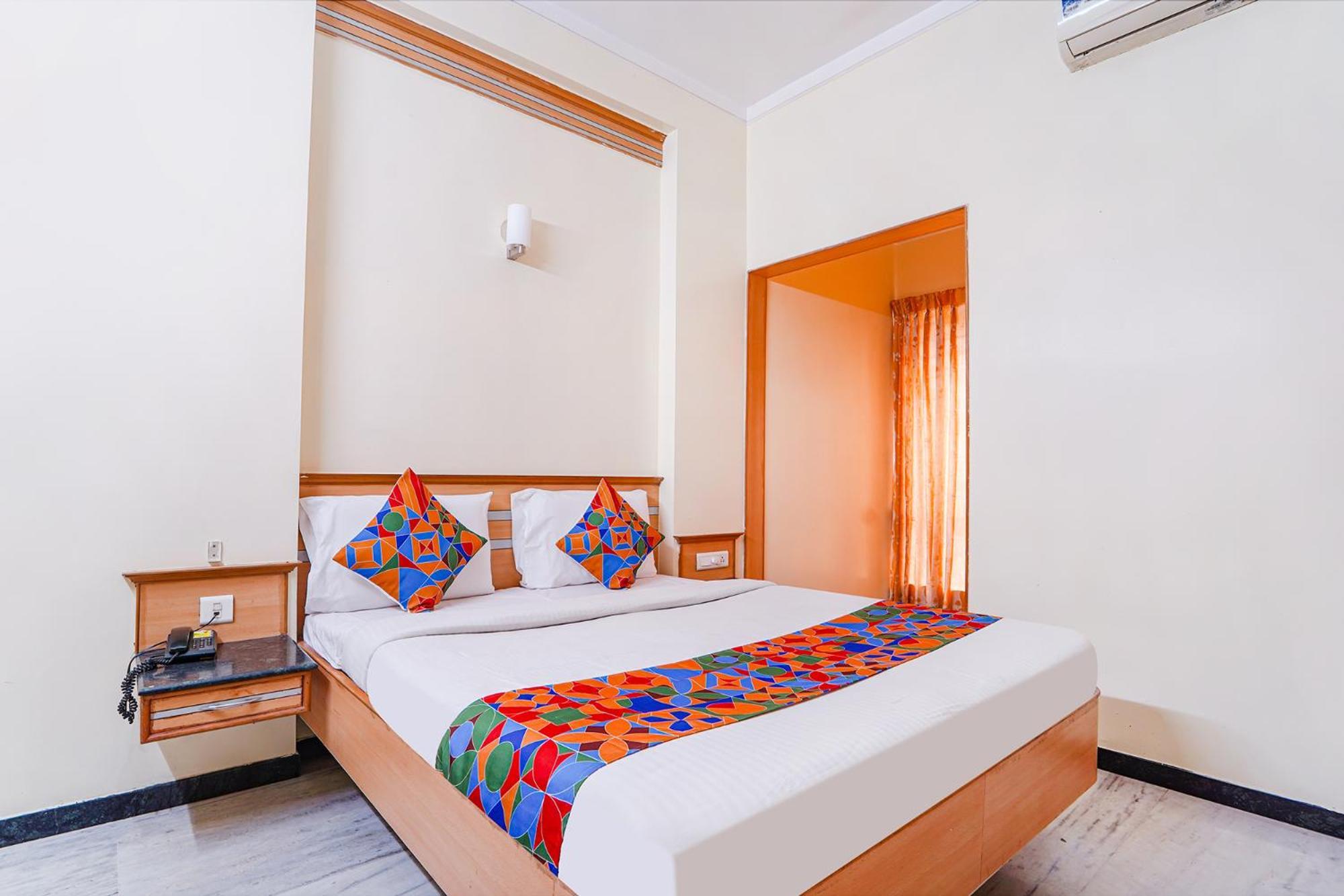 Fabhotel Ess Paradise - Nr Bus Stand Коямпутур Екстер'єр фото