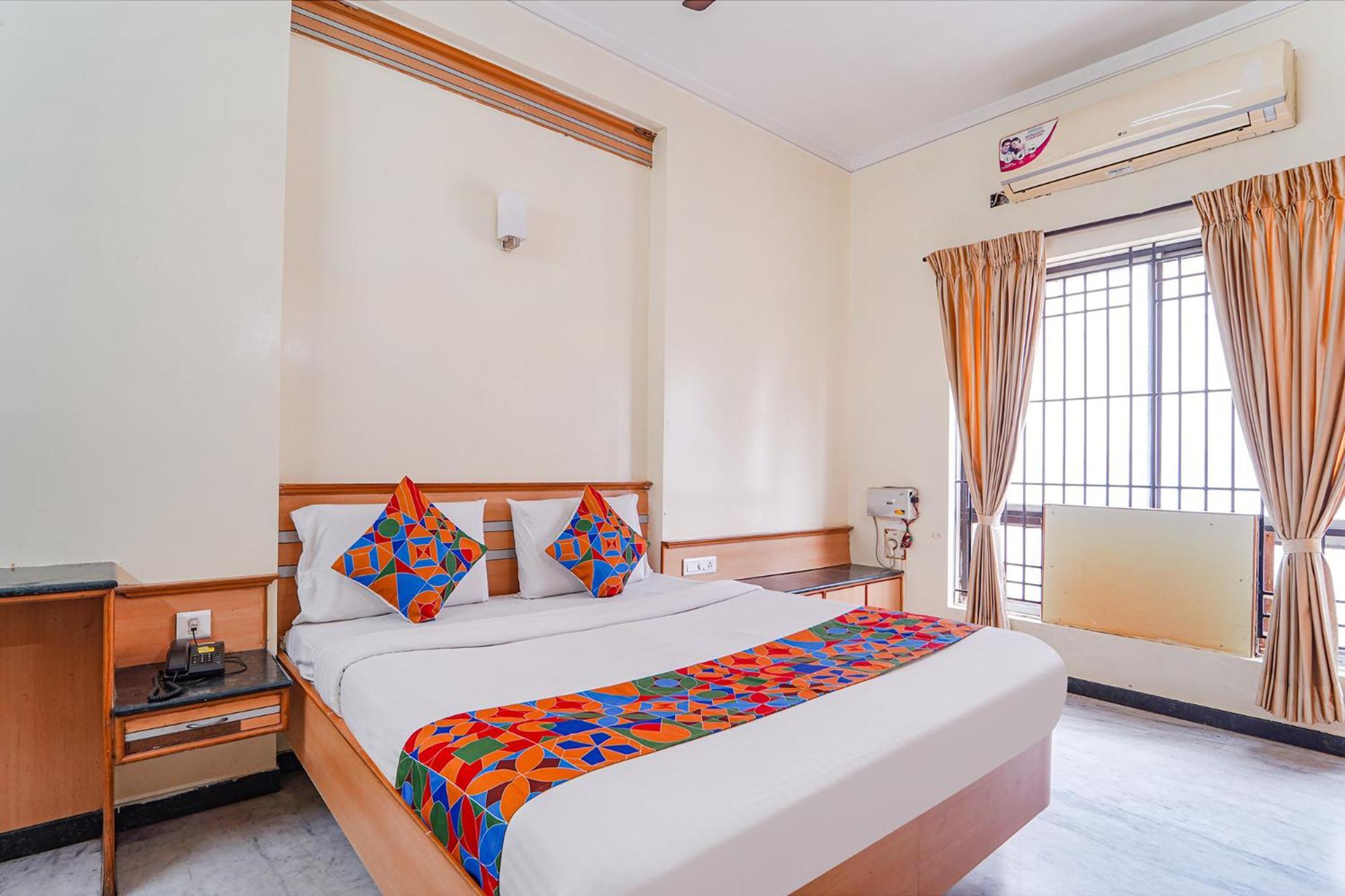 Fabhotel Ess Paradise - Nr Bus Stand Коямпутур Екстер'єр фото