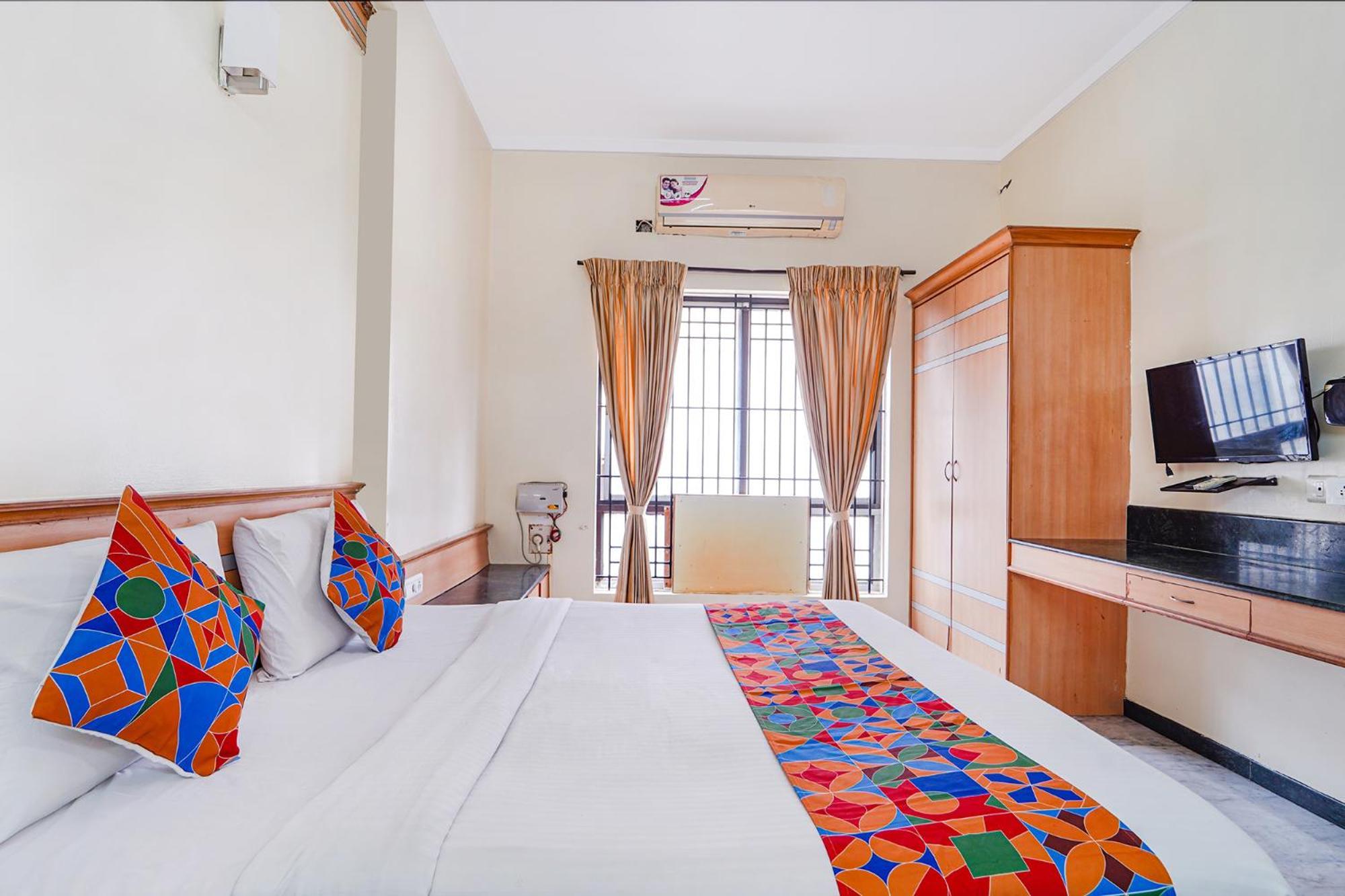 Fabhotel Ess Paradise - Nr Bus Stand Коямпутур Екстер'єр фото